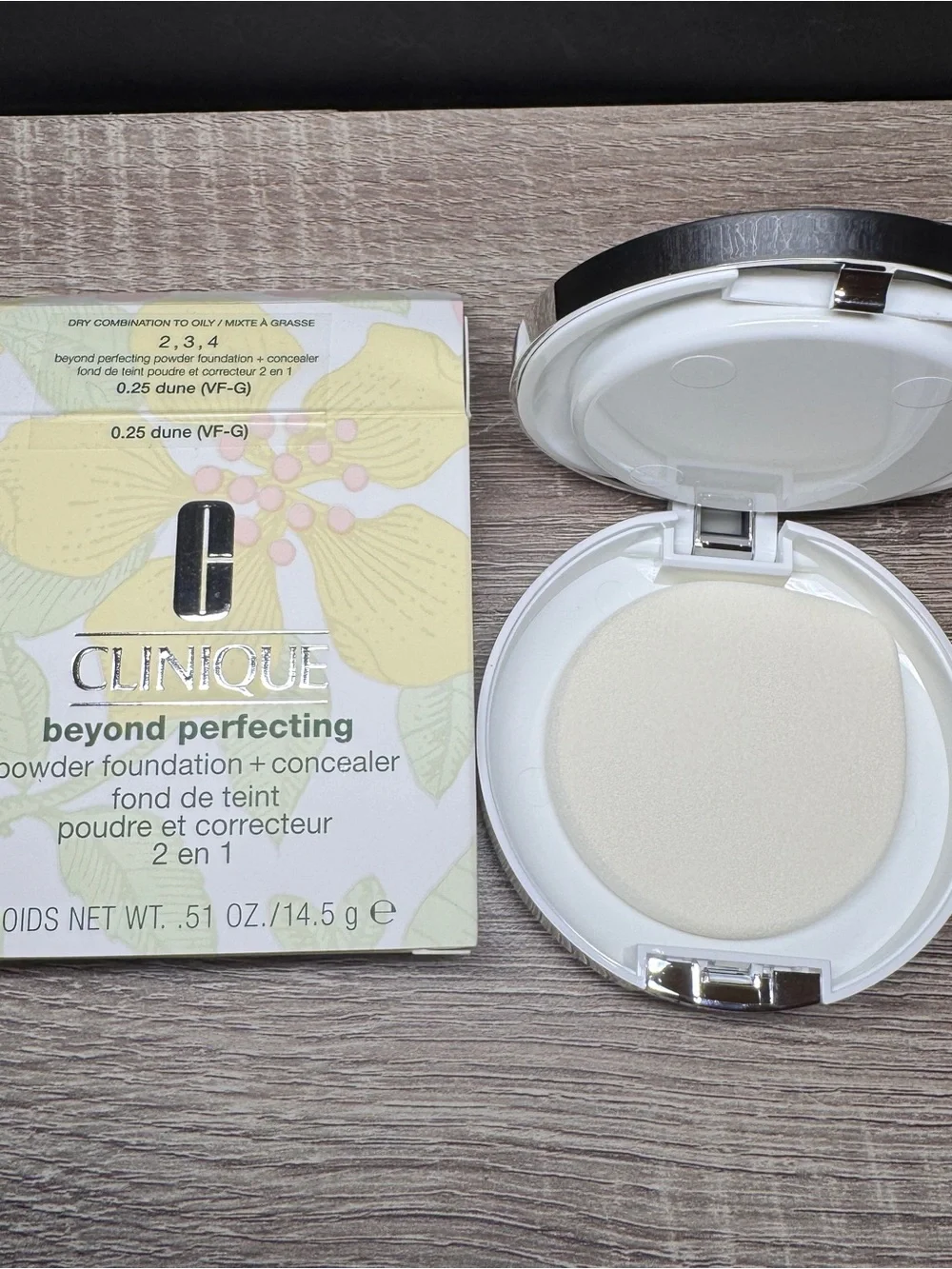 Clinique Beyond Perfecting Powder Foundation+Concealer 0.25 Dune NIB